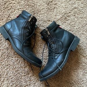 Levi’s biker boots